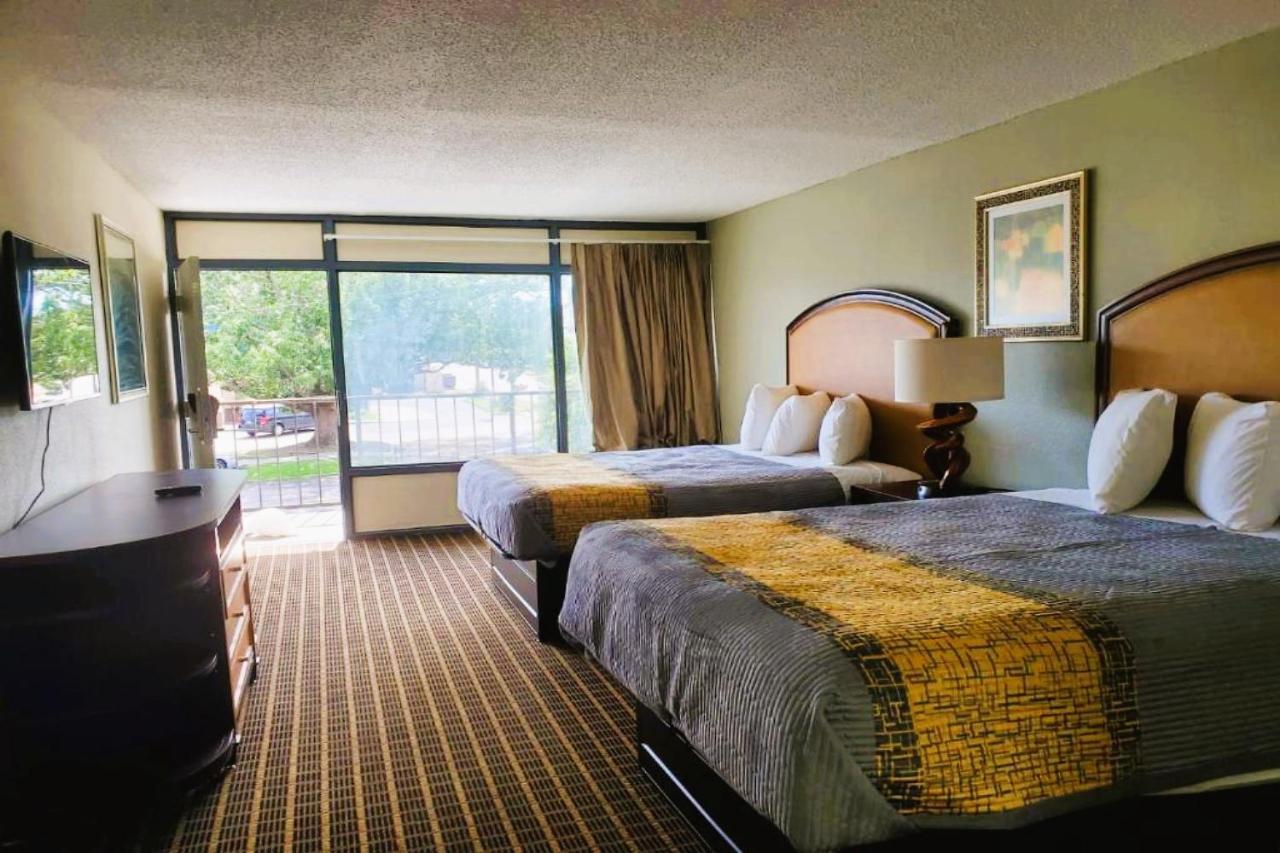 Palmetto Inn & Suites By Oyo Orangeburg Exteriör bild