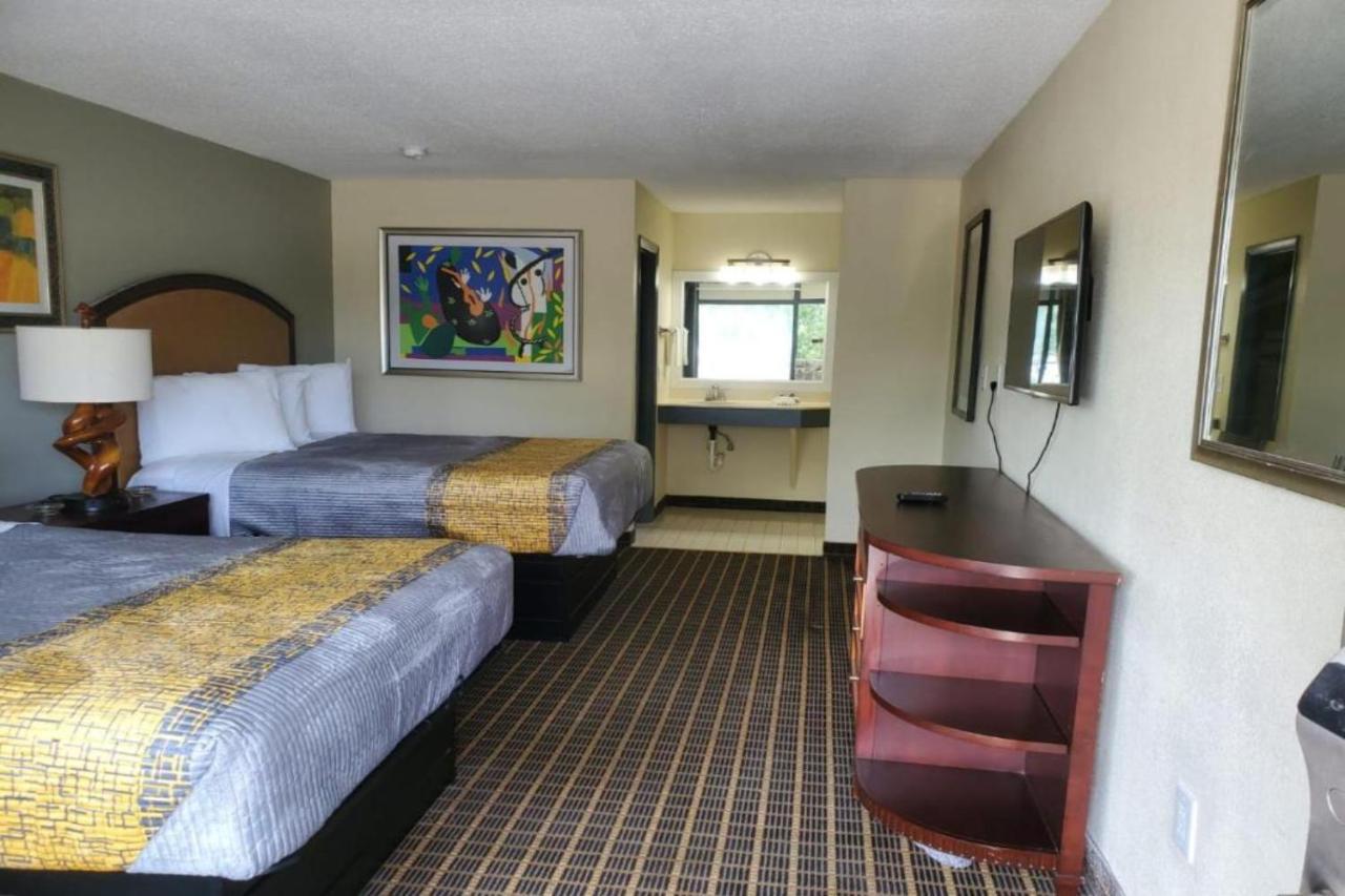Palmetto Inn & Suites By Oyo Orangeburg Exteriör bild